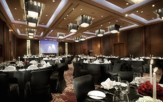 Crowne Plaza Hotel Gurgaon by IHG