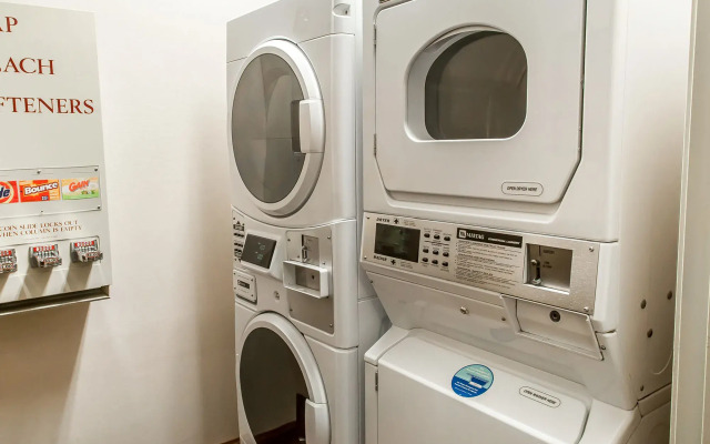Quality Inn & Suites University Fort Collins