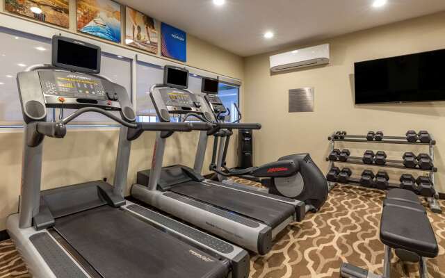 Comfort Inn & Suites North Dallas - Addison