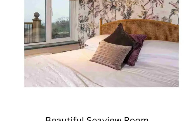 Crescent Turner Hotel
