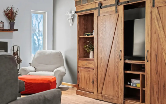 Mountain Hideout by Avantstay Game Room Deck