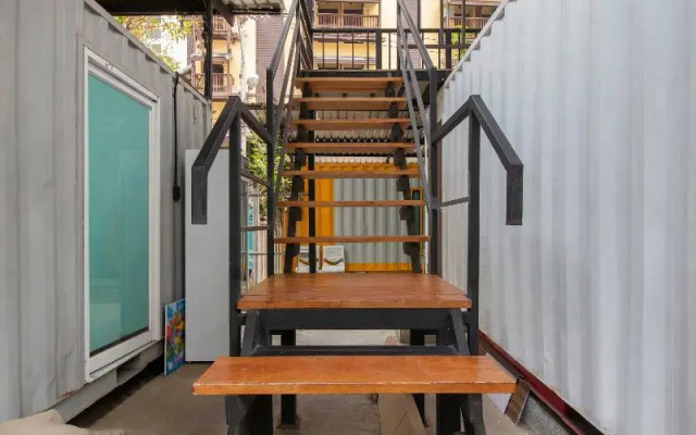 OYO 673 Nice Sleep Box Hotel