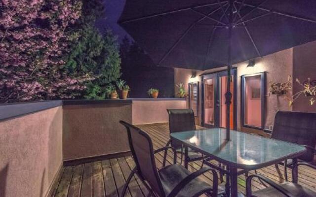 Whytecliff Park place near ocean