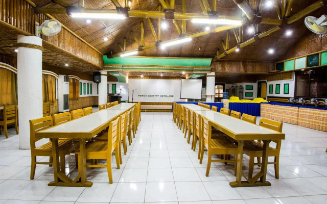 Family Country Hotel & Convention Center