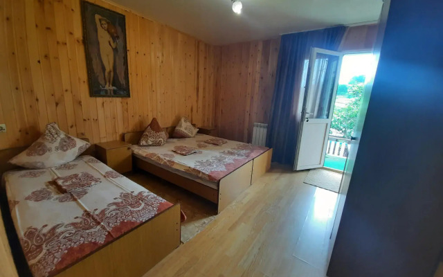 Mandarin Paradise Guest House