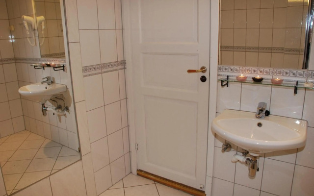 Oslo Hotel Apartments