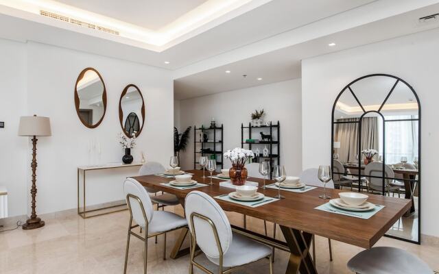 Luxe 3BR with Burj Khalifa view