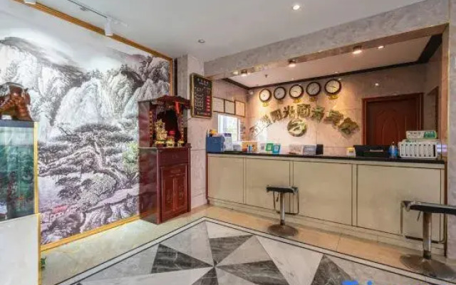 Wulv Yangguang Business Hotel