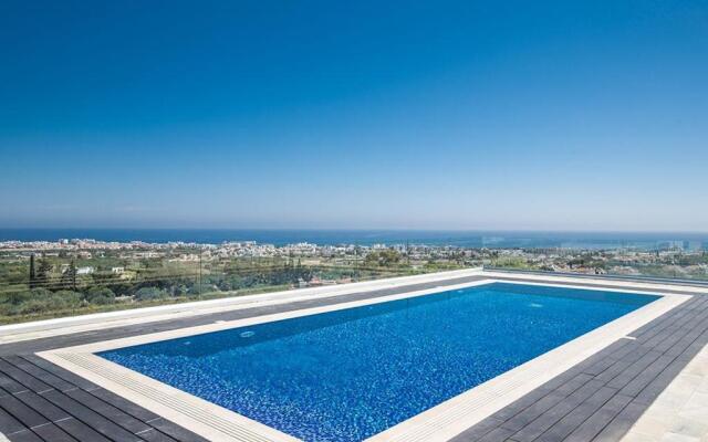 Villa Saranta Gold - Exquisite 3 Bedroom Protaras Villa with Private Pool and Panoramic Views