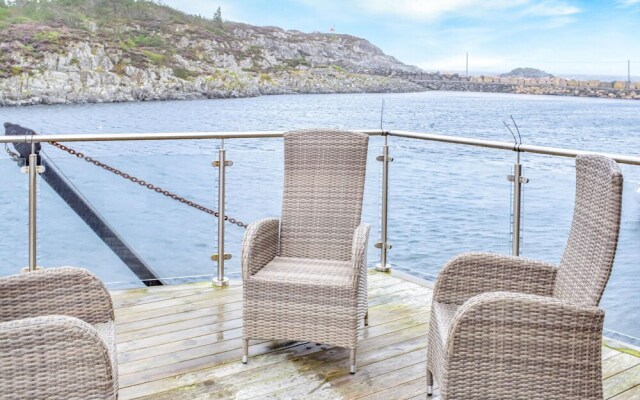 Beautiful Home in Stolmen With 4 Bedrooms and Wifi