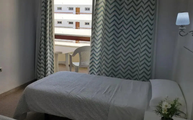 VIVIENDA VACACIONAL-Las Camelias Apartments #E05