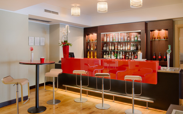 Отель NH Collection Roma Giustiniano