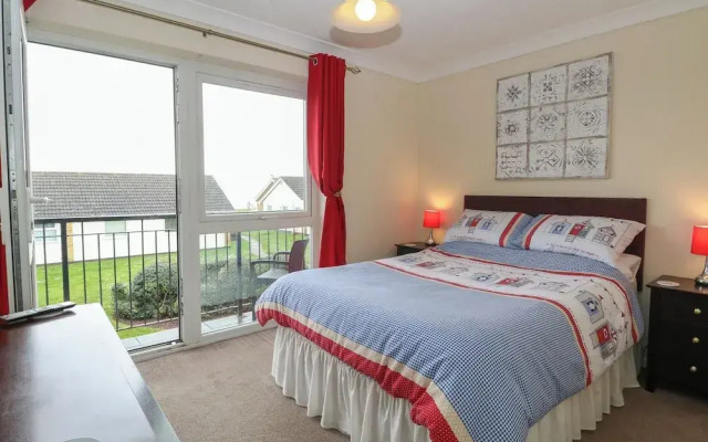 19 Waterside Park