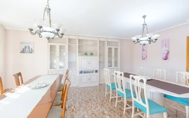 Fidalsa Villa Grand White House