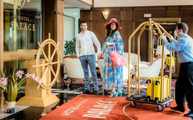 Palace-Marina Dinevi Hotel
