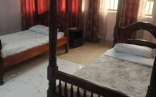 Enjoy Guest Hotel