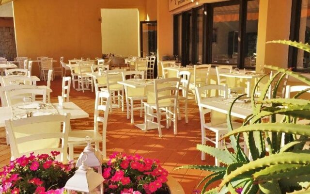 AHR Costa Serena Village