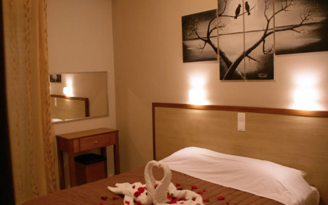 Golden Sun Hotel & Apartments
