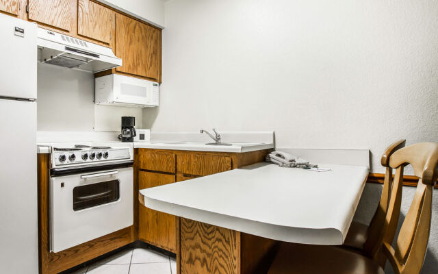 QUALITY INN &amp; SUITES MESA