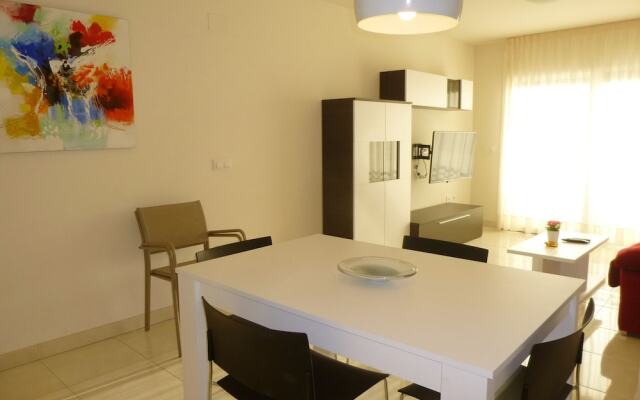 Peaceful Apartment in Roses near de la Punta Beach