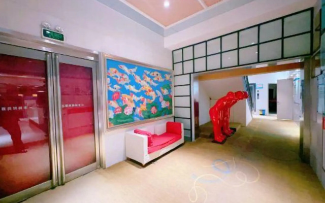 Fengyu Fashion Hotel (Gongyi Songling Park Yonghouling Cultural Heritage Park Branch)