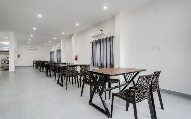 Super Townhouse Shamshabad Near Airport