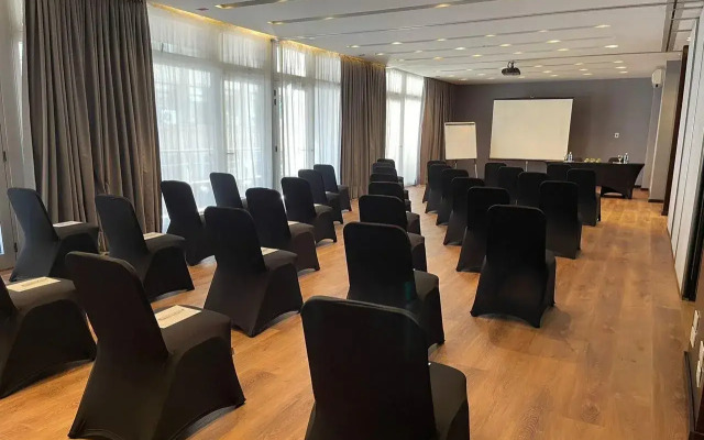 474 Buenos Aires Hotel