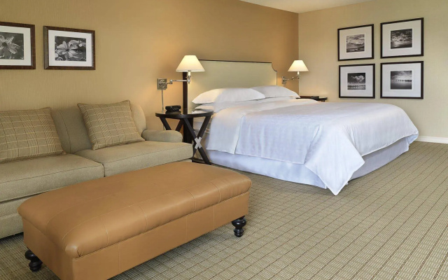 Sheraton Westport Chalet Hotel St. Louis