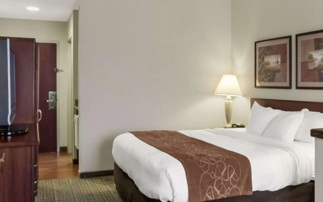 Comfort Suites