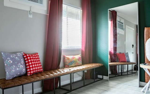 WanderJaunt Central Austin Studios