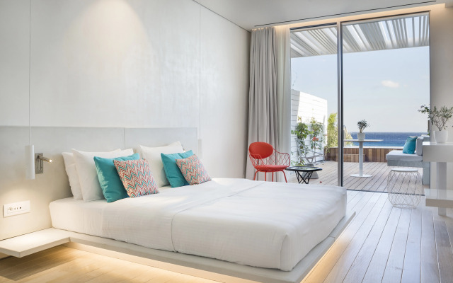 Mykonos Dove Beachfront Hotel