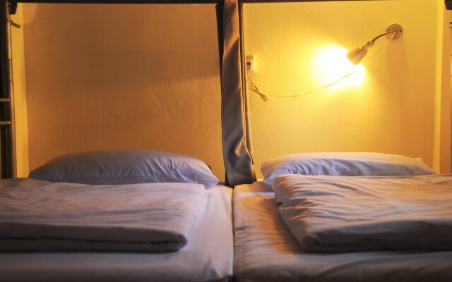 Royal Hostel