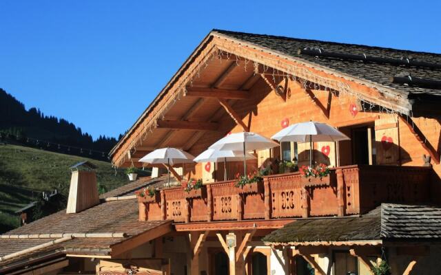 Les Cimes Hotels-Chalets De Tradition