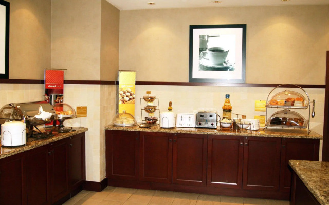 Hampton Inn & Suites by Hilton Laval