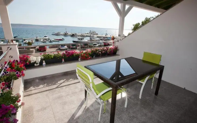 Apartment Trošelj