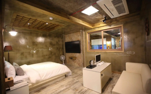 Cheonan Hound Hotel