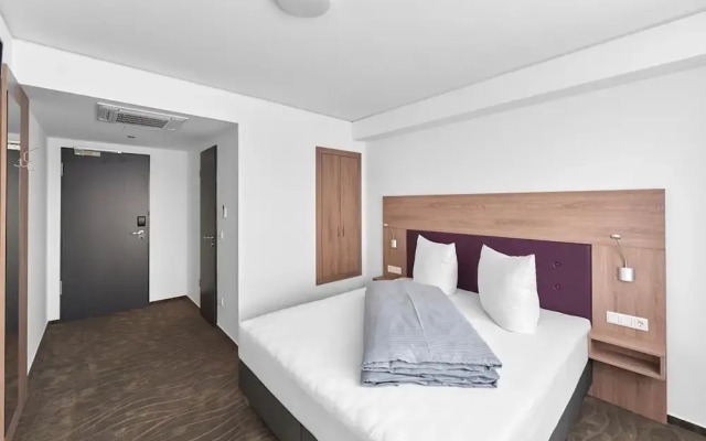 HOTEL NEW IN - Ingolstadt - Gaimersheim