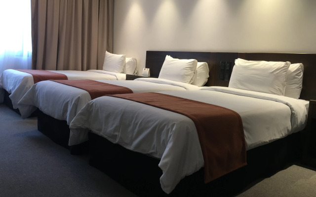 Crystal Tower Hotel