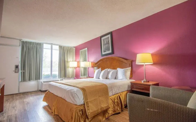 Reidsville Inn & Suites