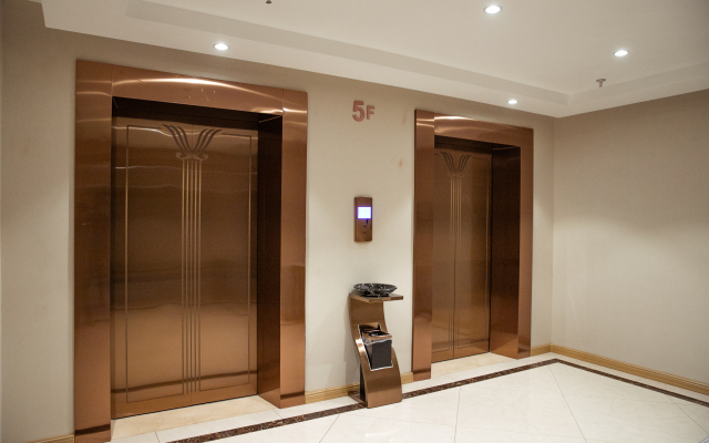 Vienna Hotel (Liyang Municipal Government Bayaihan Store)
