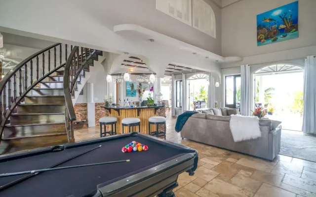Luxury Oceanfront Villa w 2 Pools Beach Pier