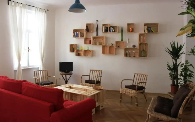 95M²-Apartment Tunnel