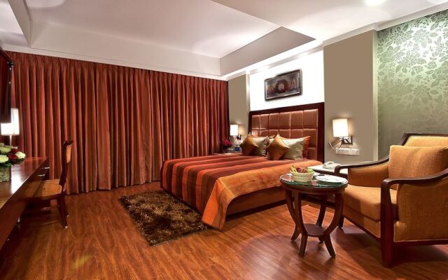 The Golden Plaza Hotel & Spa