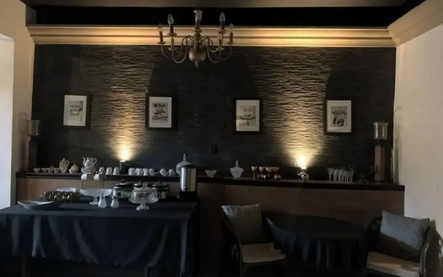 Black Tree Hotel Boutique