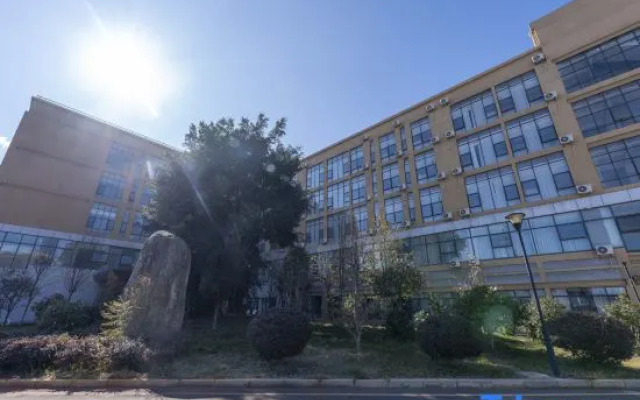 Dali Cinnie Garden Hotel (Airport Branch)