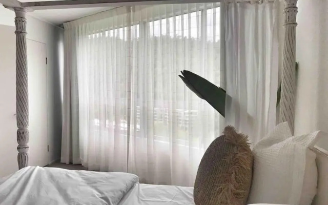 Three B Airlie 2 bedroom unit Seaviews & Pool