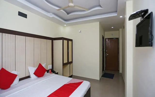 OYO 24968 Hotel Mpr