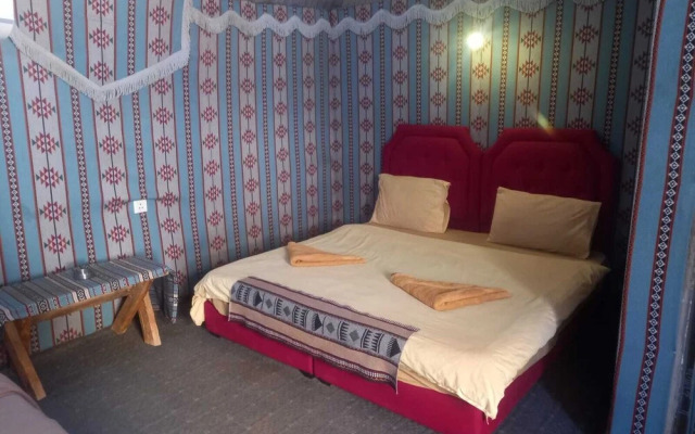 Captain's Desert Camp