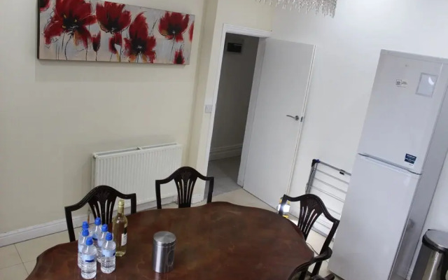 ADVO Aparts Guest Hotel