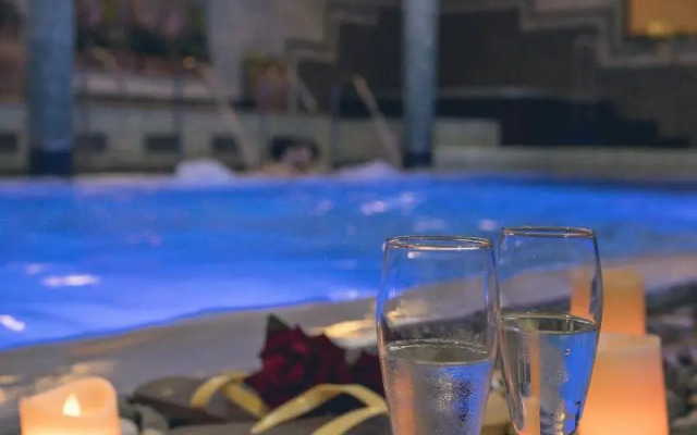 Casanova - Panoramic Rooms and Suites